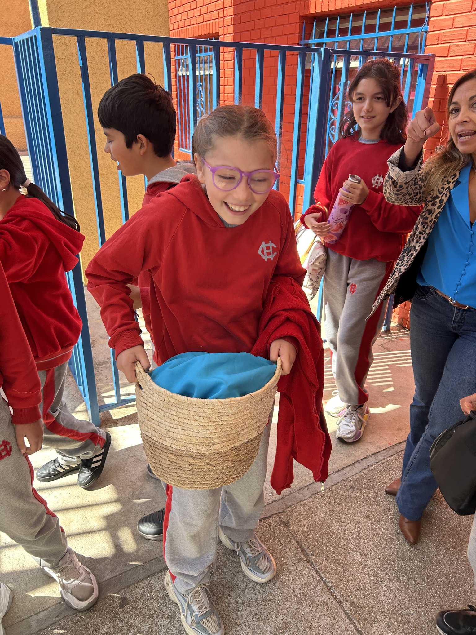 ¡Día sin Mochila en el Colegio HF Camilo Henríquez! 2025 - 491853188_1150134116909579_2511477631674275998_n.jpg